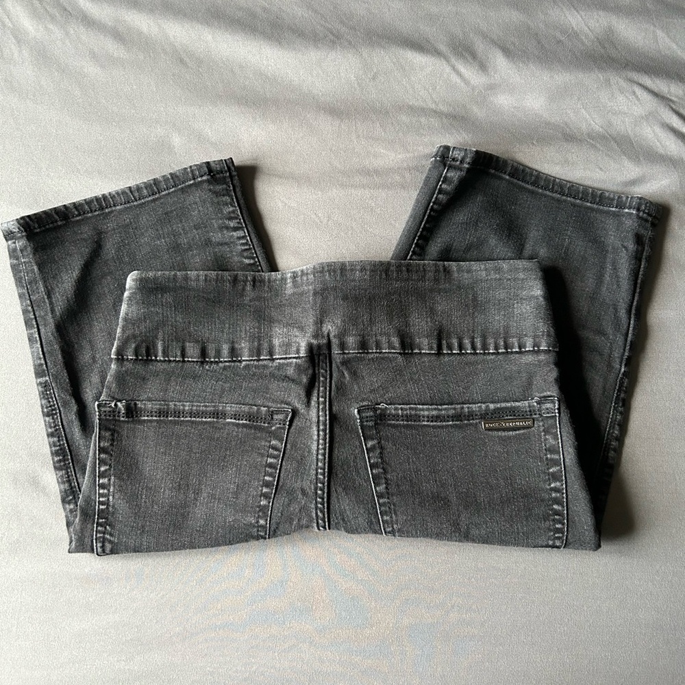 Women’s Rock & Republic Fever Pull-on Bermuda Shorts (Sz 6)